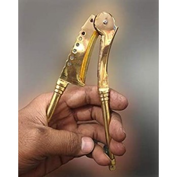 PUJA NUT CUTTER (GOLD)